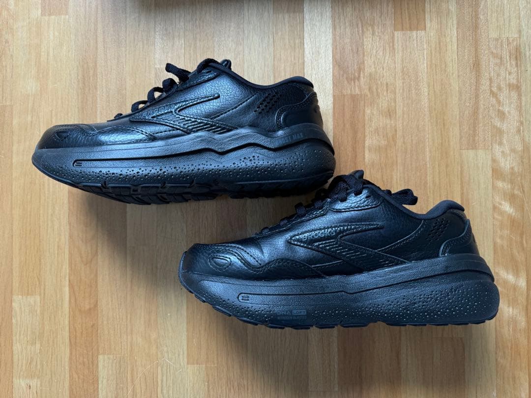 BROOKS ゴーストマックスLブラック　23.5cm GHOST MAX