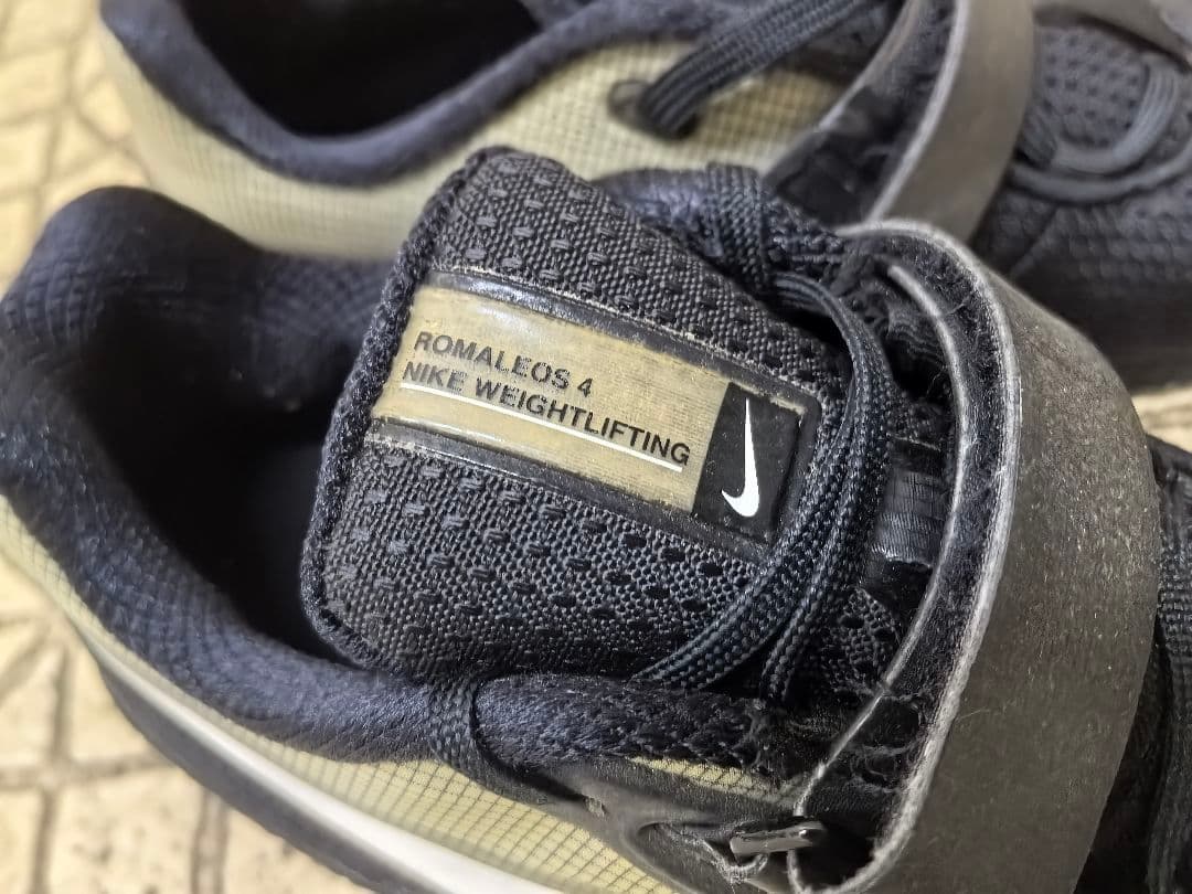 ナイキ ロマレオス4 スクワット ウエイトリフティングシューズパワーリフティング