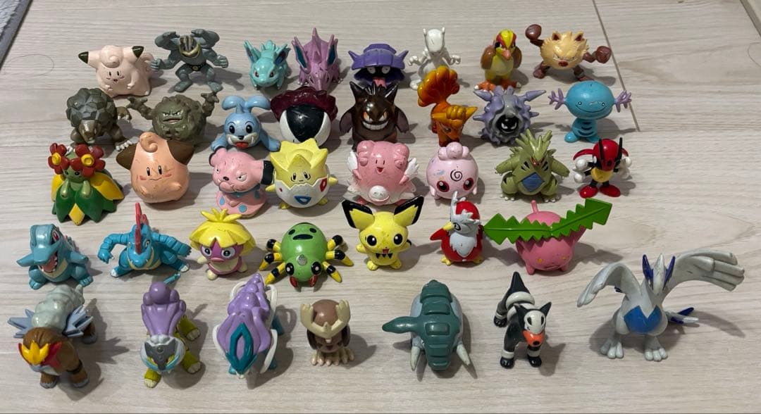 モンコレ　まとめ売り　38体　ポケットモンスター
