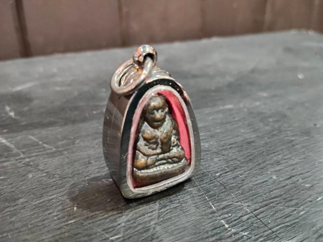 タイのお守り　プラクルアン　ルアン・ポー・ゴエン、ワット・バン・カーン