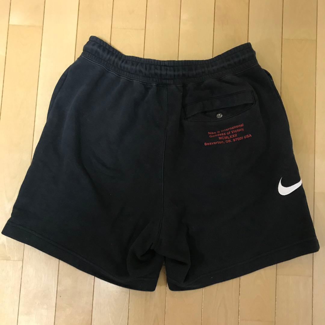 ナイキ　スウォッシュ　上下　3点セット　ジムにオススメ　L