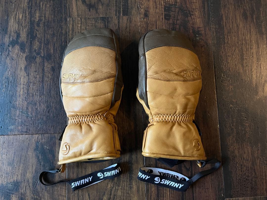 スワニー グローブ Calore カローレ Mサイズ