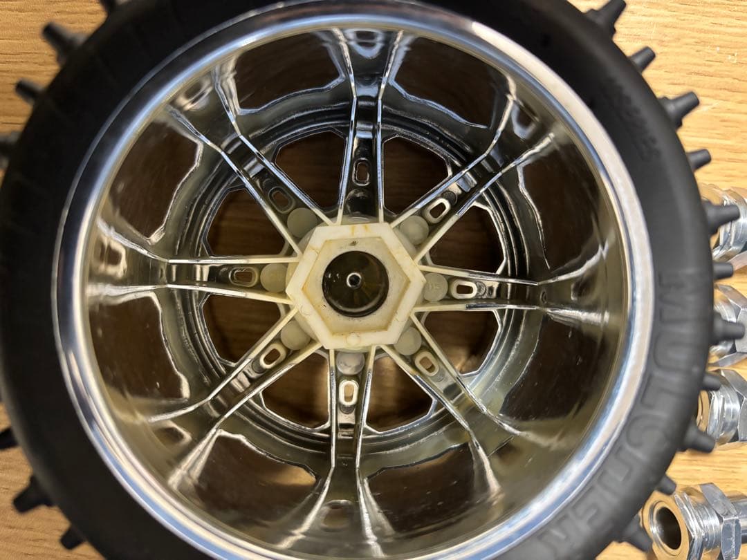 hpi サベージPROLINE 23ミリハブ付き