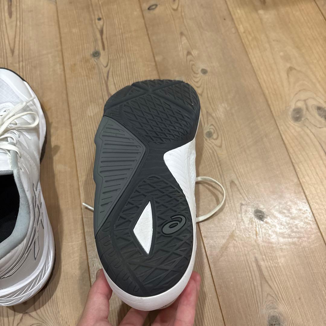 ASICS UNPRE ARS バスケットボールシューズ ホワイト