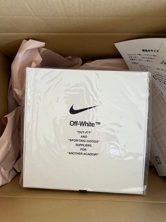 希少Nikelab × Off-White サッカー ボール