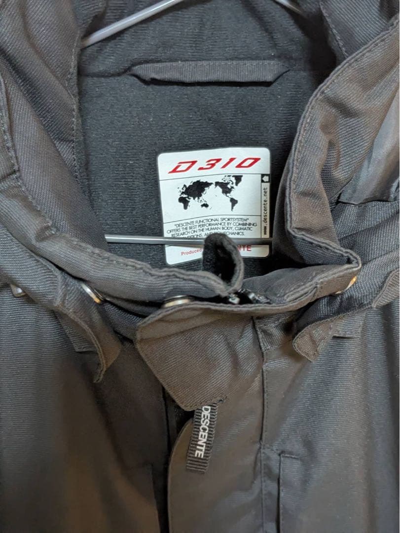 ​【美品】DESCENTE デサント スキー スノボ ウェア ジャケットD310