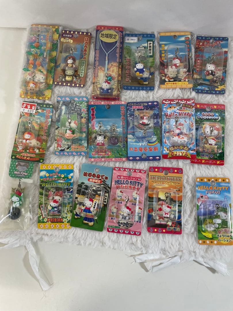 ご当地ハローキティ 根付け　大量まとめ売り　ストラップ チャーム114