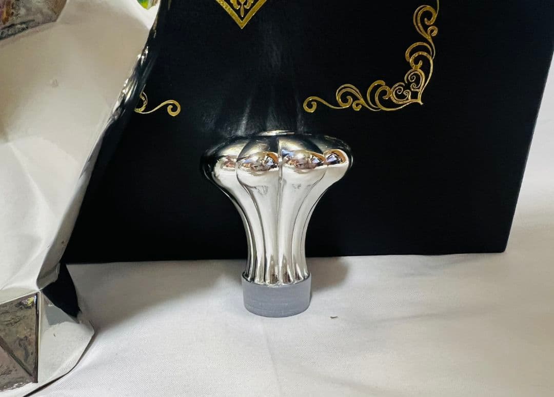 シェイプハート プラチナム　シルバーボトル　替栓・箱・外カバー付　未開封　国産品