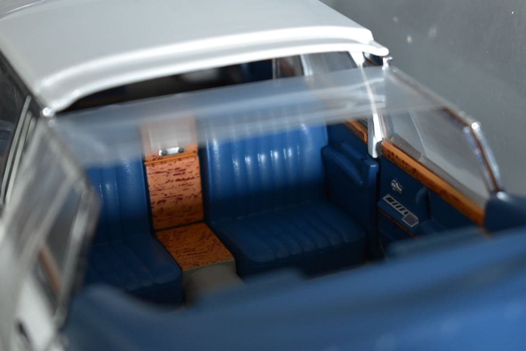 1/18 サンスター メルセデスベンツ 600 リムジン コンバーチブル