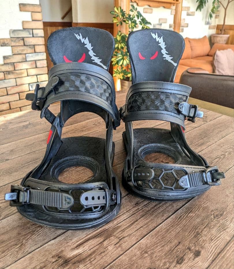 海外　UNION WORLD Rocky Tour スノーボード バインディング