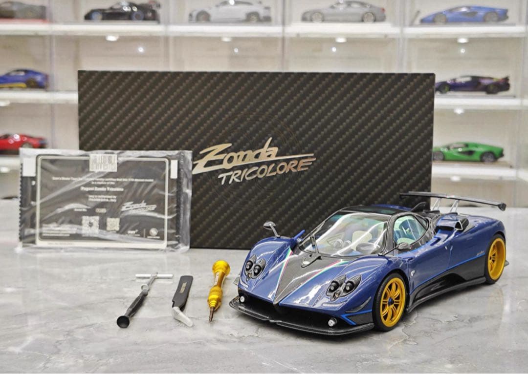 新発売 全開閉 Almost Real 1/18 パガーニ ゾンダ ミニカー