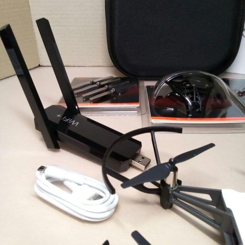 ドローン Tello + WiFi-Extender＋付属品 セット