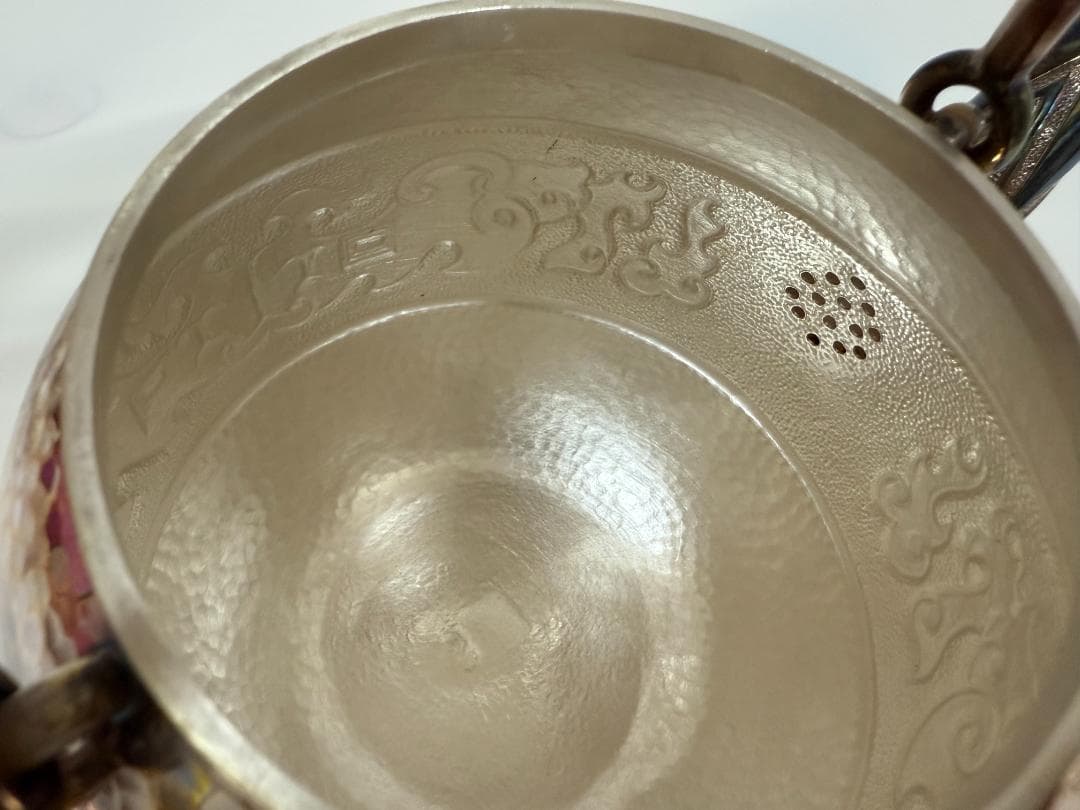 KD 純銀製 饕餮文様 砲口 鎚目打 湯沸 銀瓶 煎茶道具