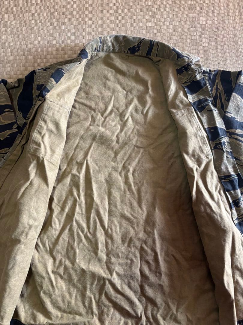 じ*ん様 大阪MASH製　ゴールドタイガーストライプ迷彩服　中古　A-L