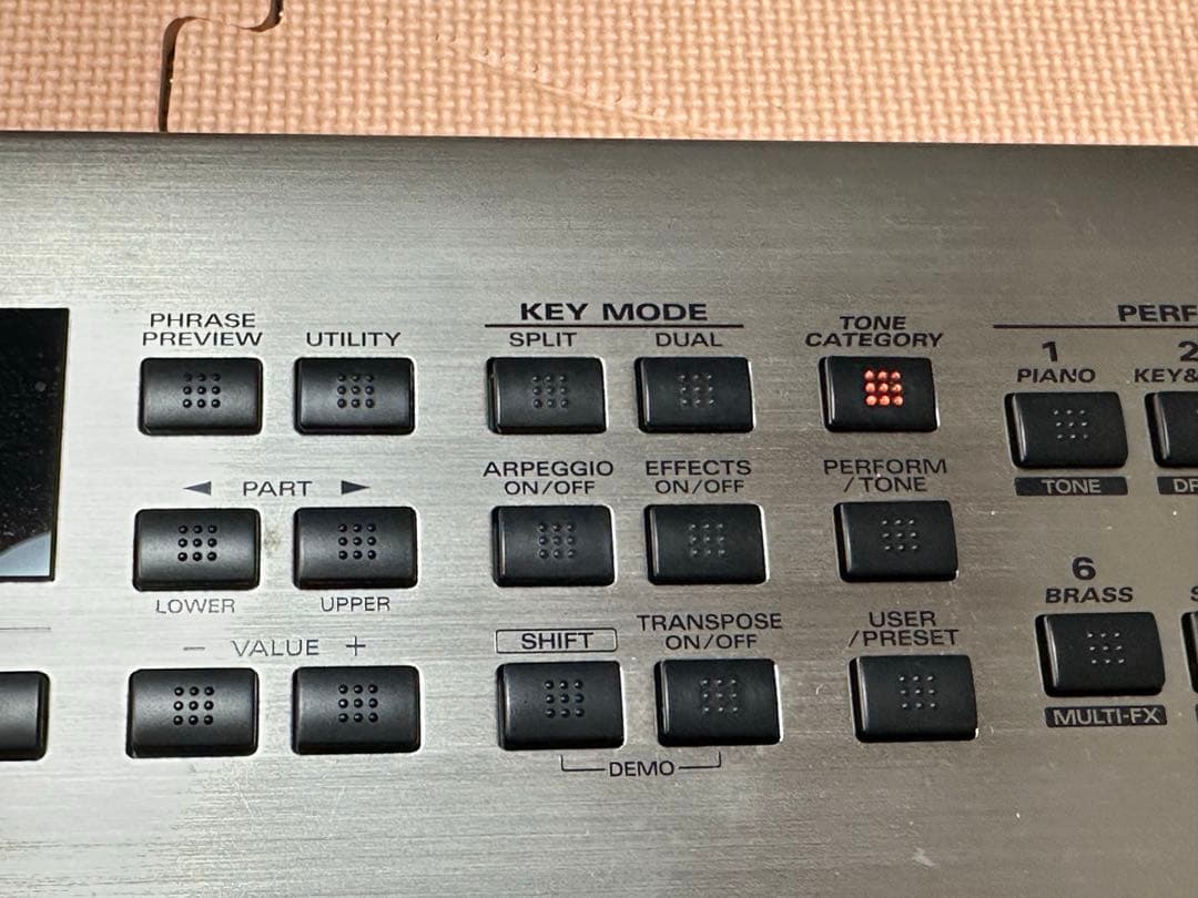 1-2////Roland RS-5 シンセサイザー