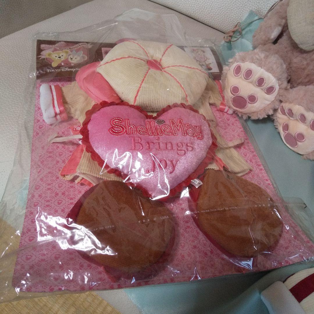 稲毛ダッフィーとシェリーメイの2体と衣装2セット