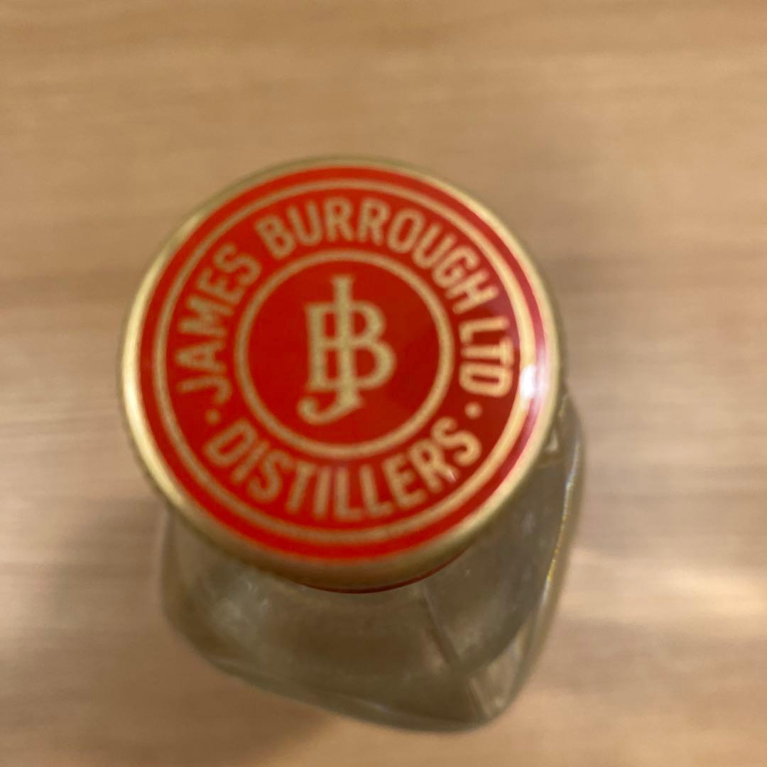 ジン　ビーフィーター　　旧旧ラベル　47度　古酒　ビンテージ　リキュール