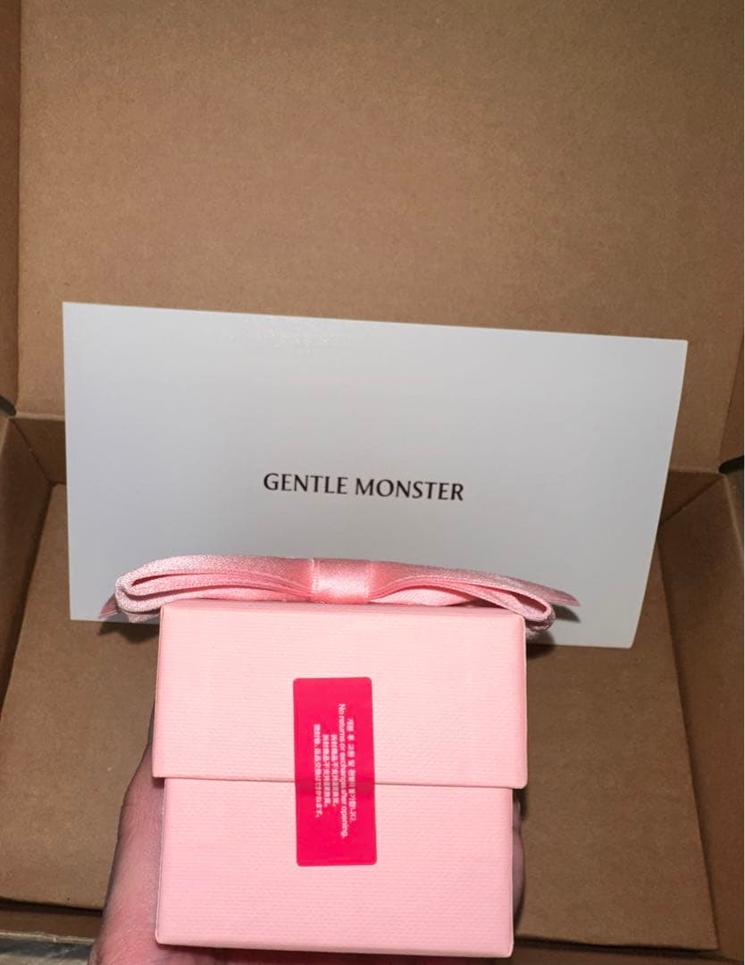 その他 Jennie Cooing