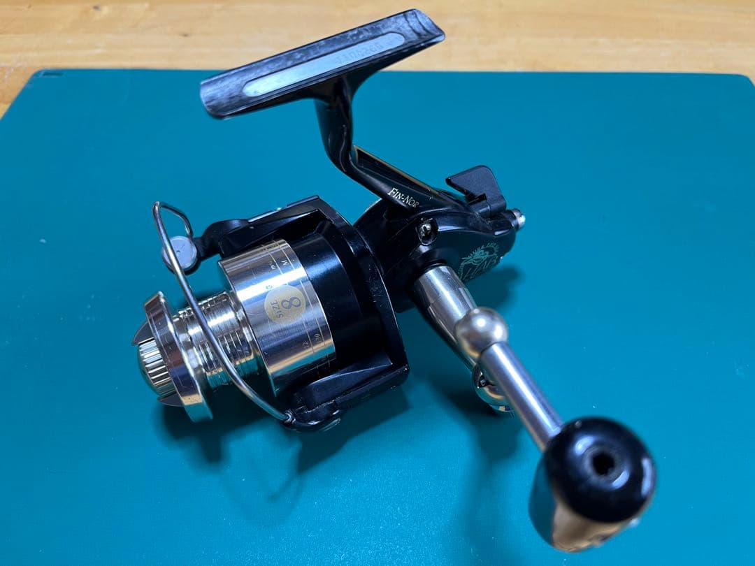 フィンノール　エイハブスピニングリールNo.8