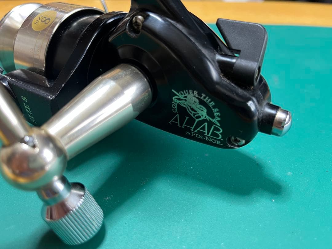 フィンノール　エイハブスピニングリールNo.8