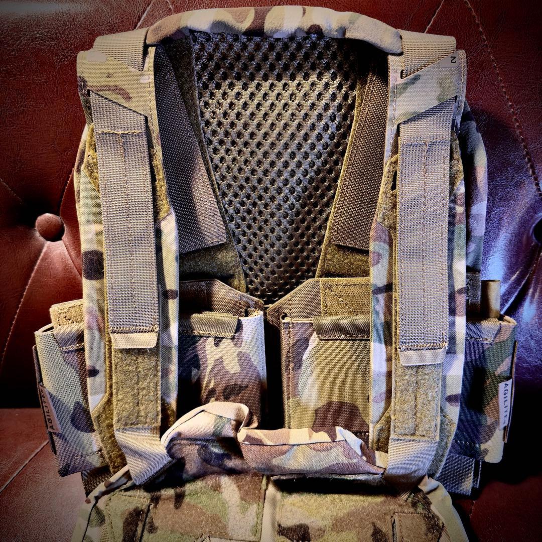 【実物新品】AGILITE SUB-ZERO マルチカム