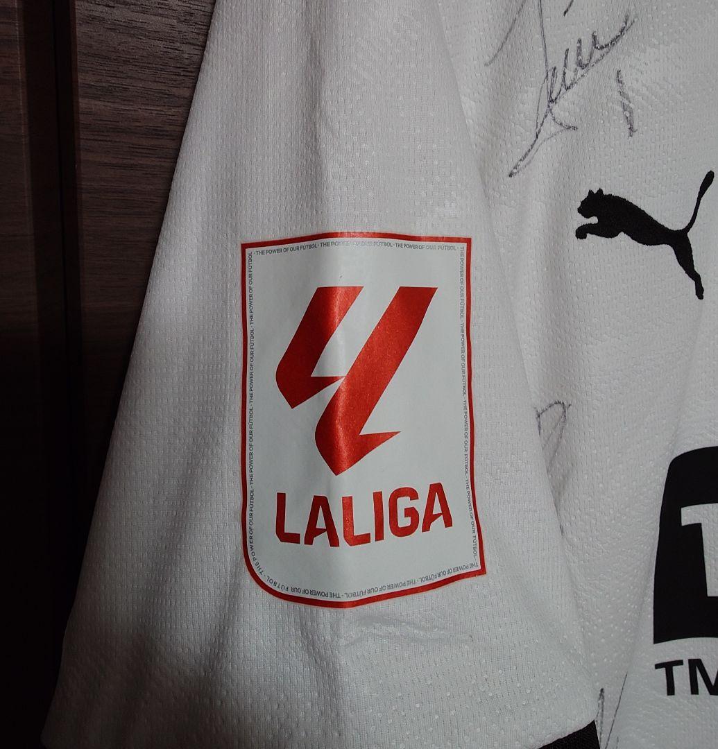 【最終SALE】バレンシアCF 21選手 直筆サイン入りユニフォーム