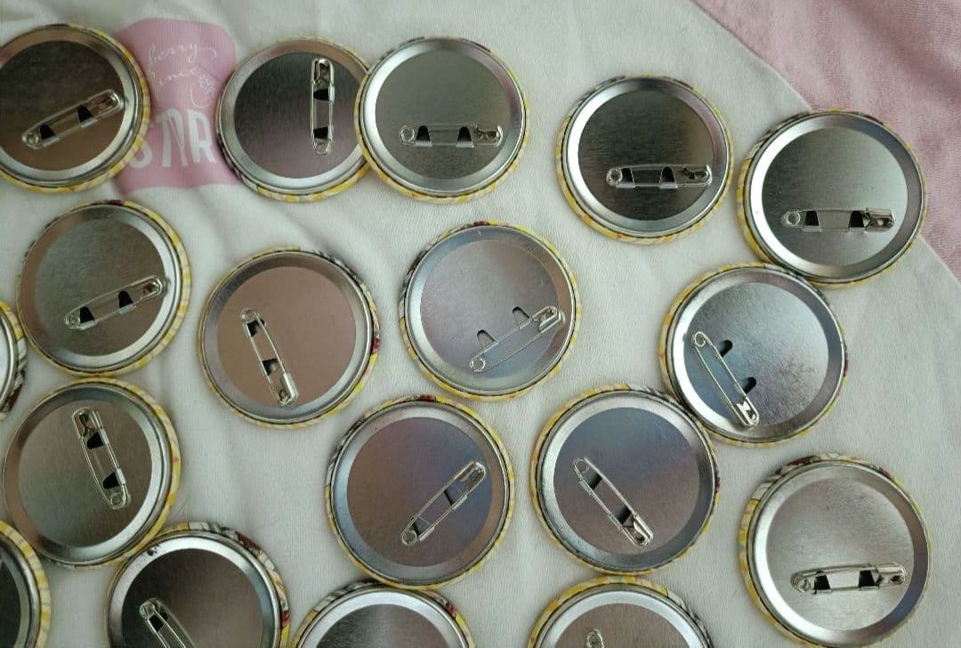 ゆい　すとぷり　るぅと　缶バッチ　2022　spring 等身