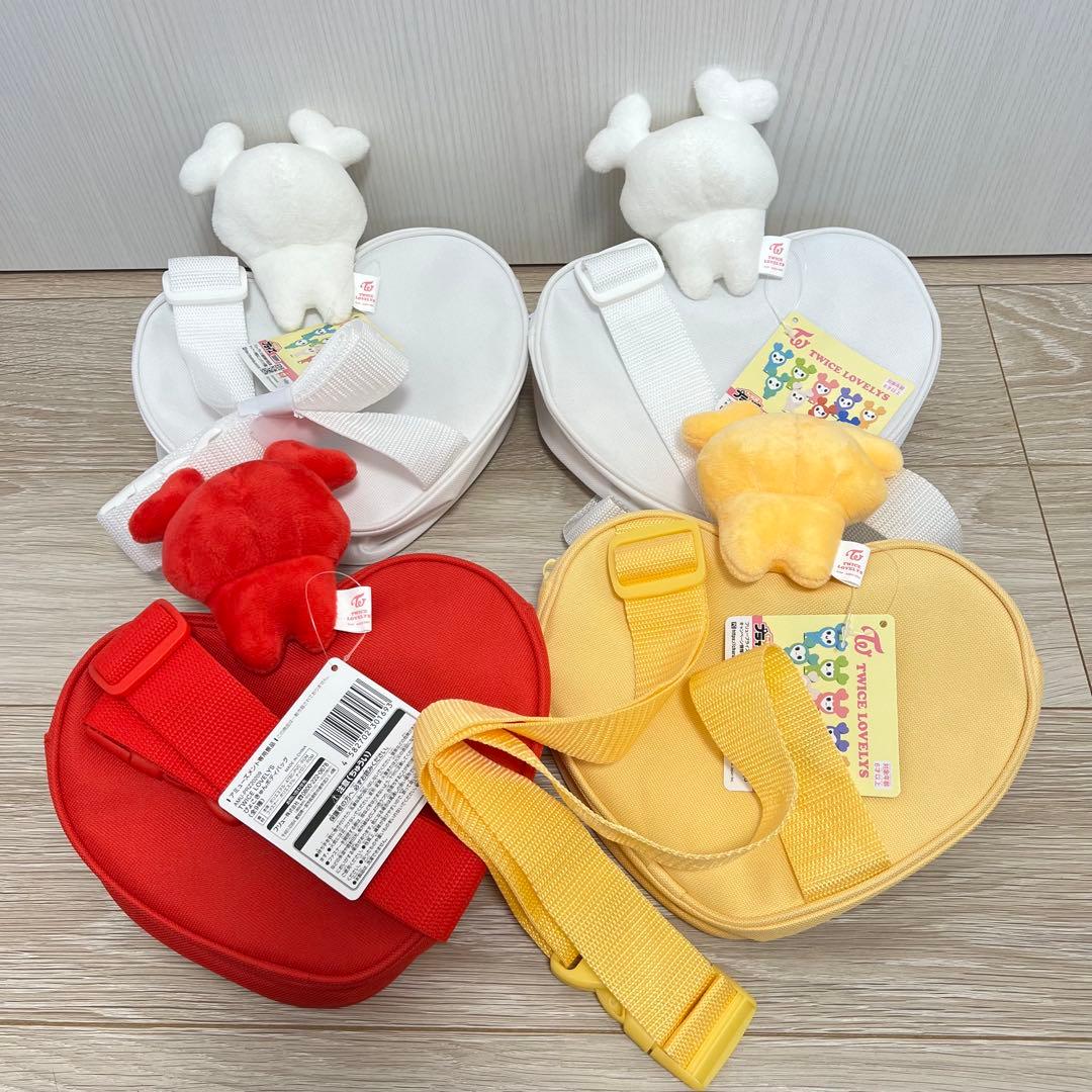 TWICELOVELYSぴょこきゅんバッグ ・のびふにゃポーチ他30点GIGO