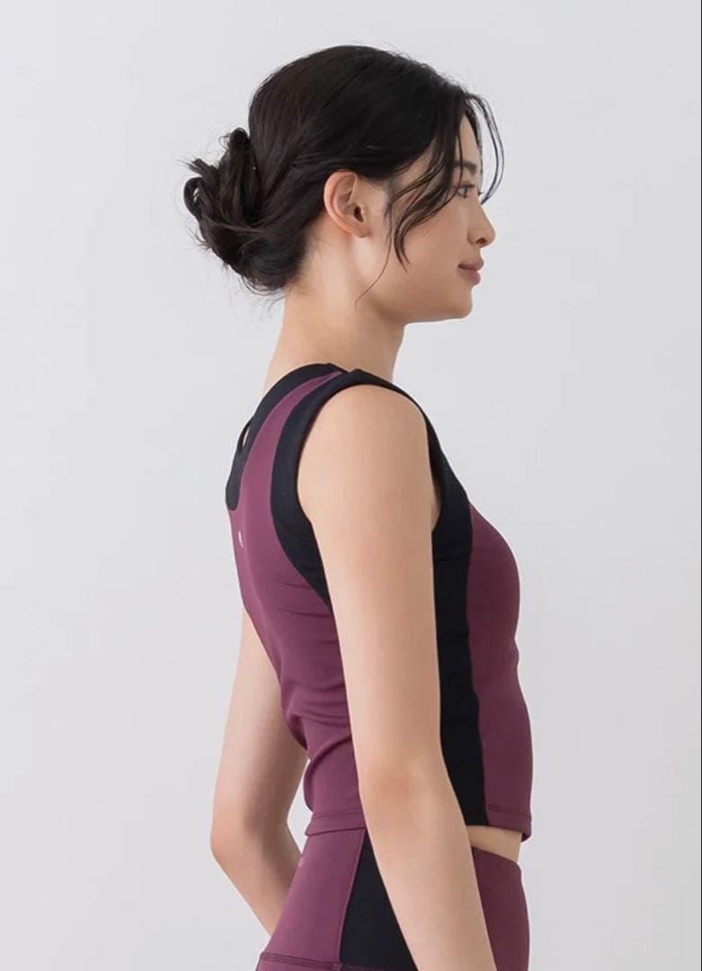 【SUKALA 】ヨガウェアセット Mタンクトップとワイドパンツ