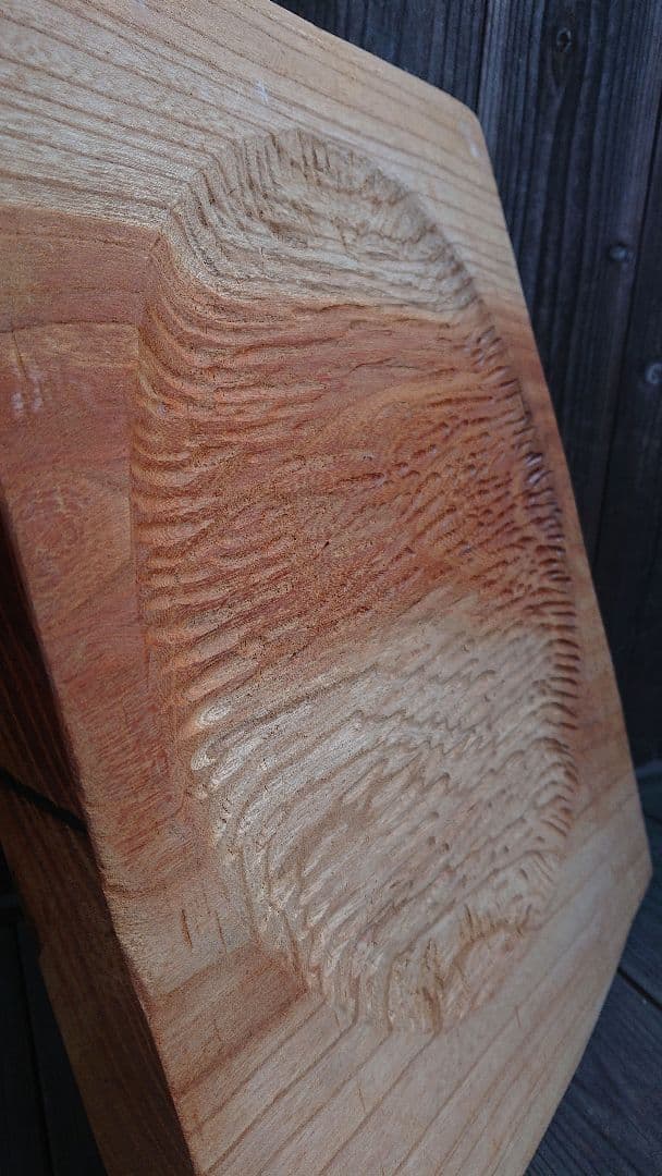 ワンランク上のキャンプに！木製手彫り大皿( アウトドア / 室内共用