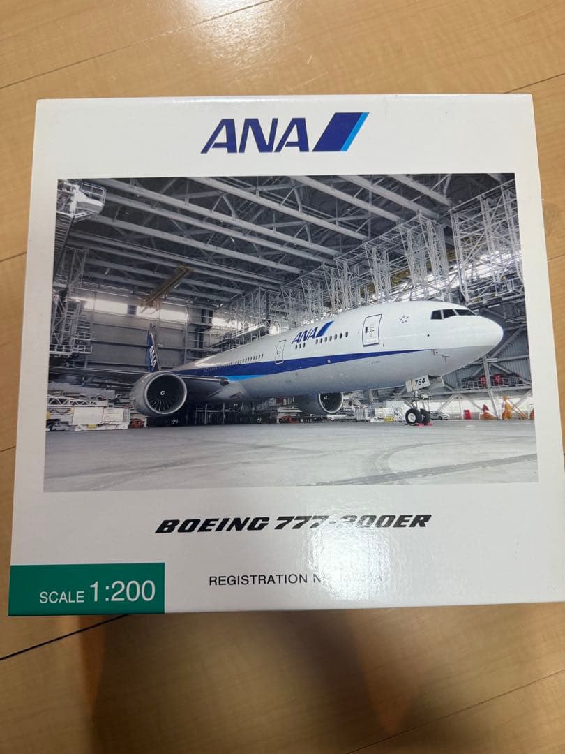 全日空商事ANA JA784A B777-300ER 1:200