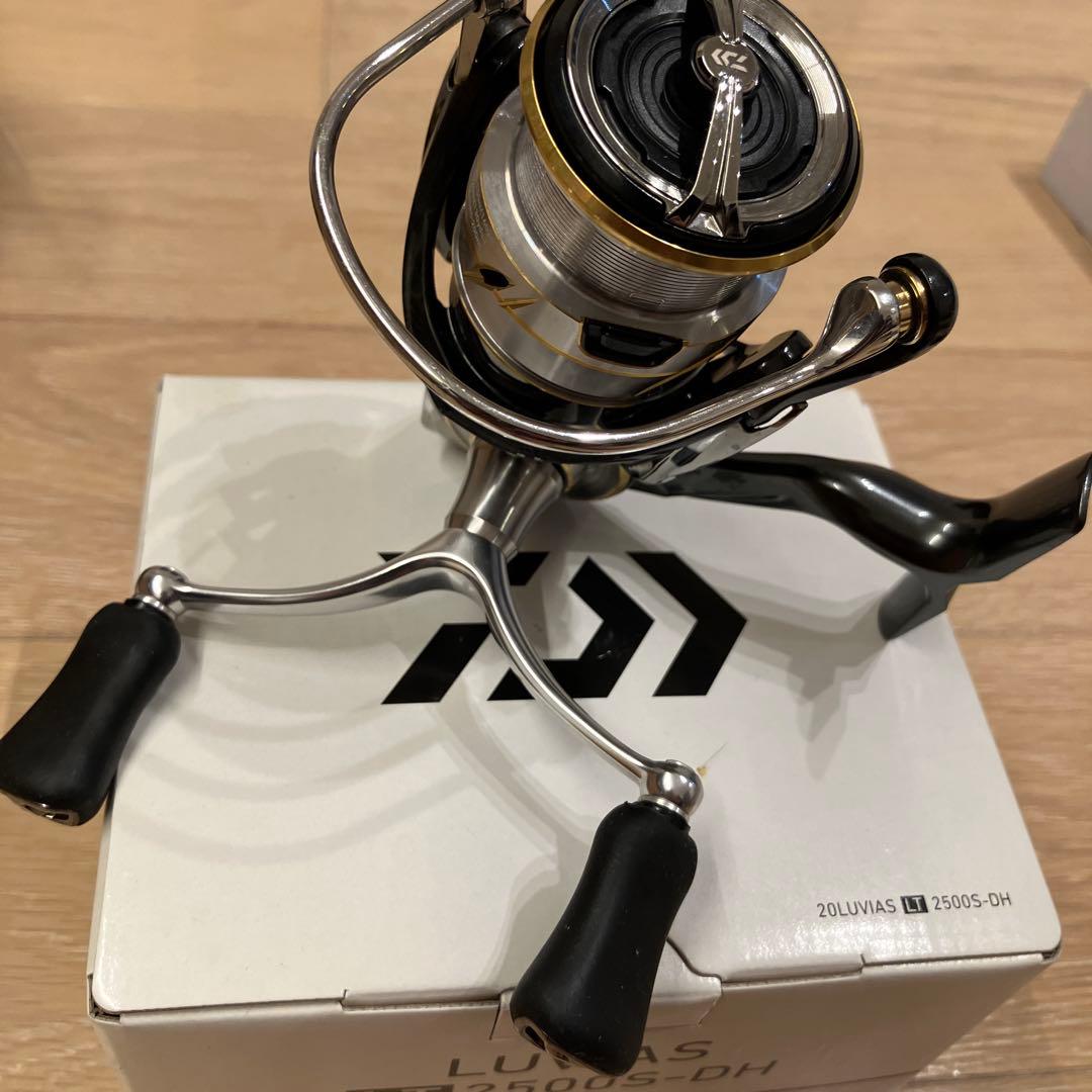 DAIWA 20LUVIAS LT 2500S-DH スピニングリール