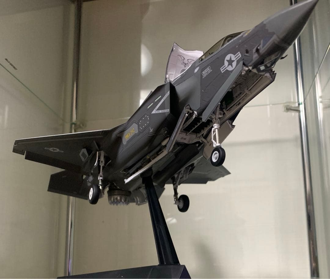 F-35B 1/48 垂直着陸状態