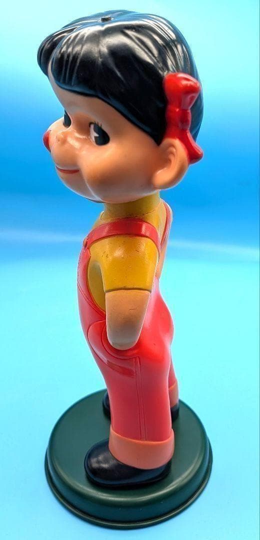 昭和レトロ 首振りペコちゃん 店頭用ソフビ/約３１センチ/台座付