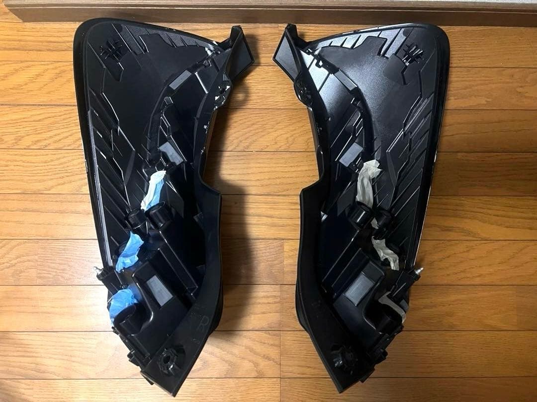 ★アクア Zグレード用★ 左右テールランプセット【美品】送料込み