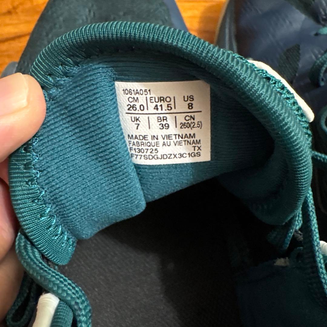 シューズ(男性用) NOVA SURGE LOW2