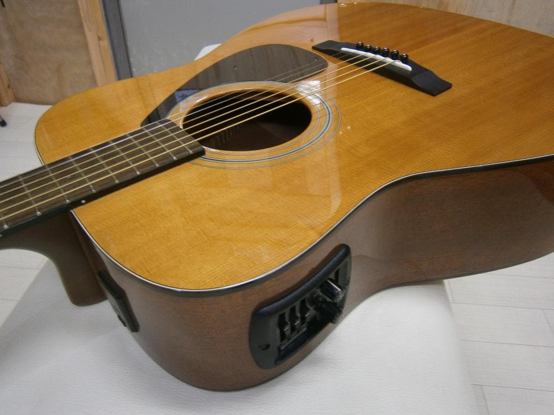 期間限定特価・ヤマハ＜FGＸ-512SJ＞復刻赤ラベル・エレアコ・トップ単板