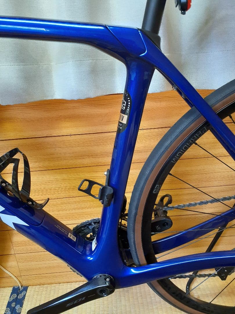 TREK　ドマーネSL6