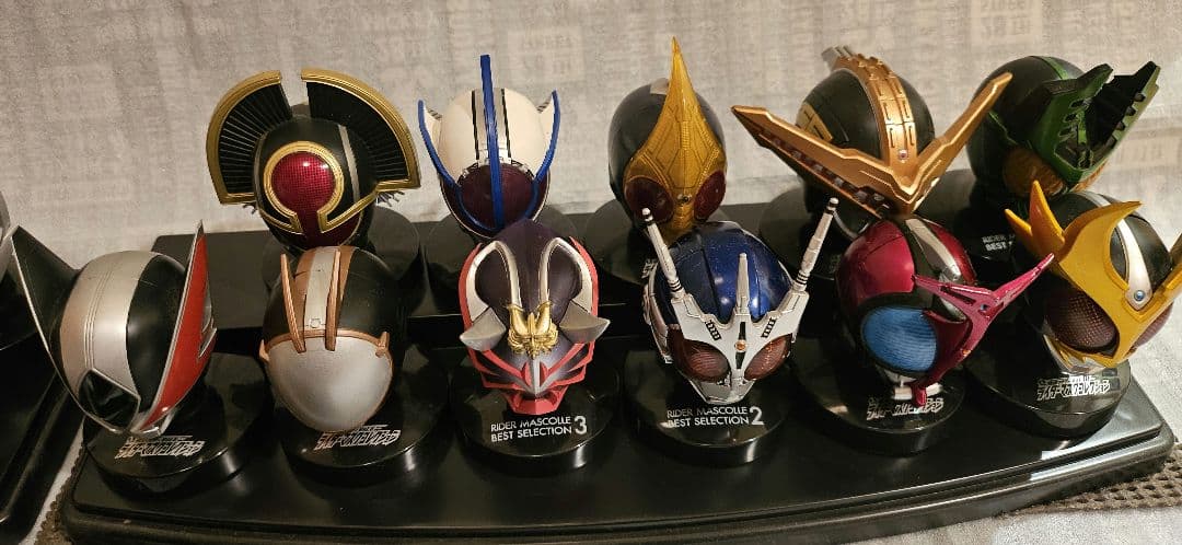 仮面ライダー　マスクコレクション