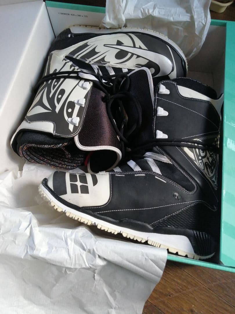 【期間限定オークション値下げ中】ナイキ スノーボードブーツ Nike Kaiju