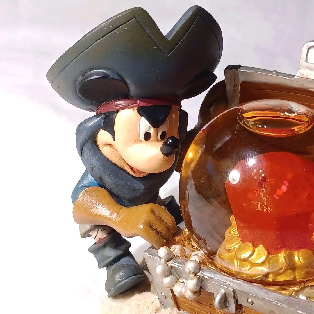 ディズニー パイレーツオブカリビアン・ミッキー・ドナルド・グーフィースノードーム