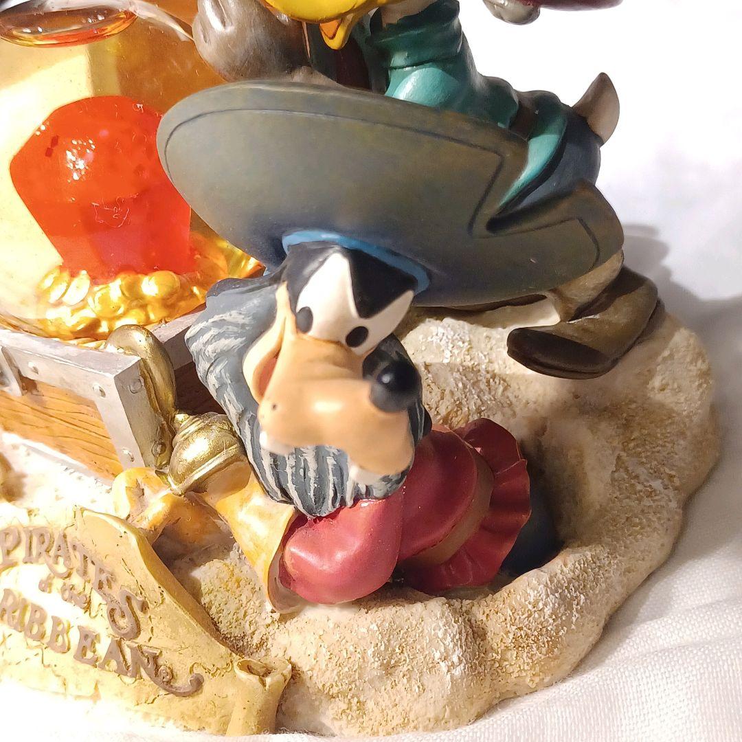 ディズニー パイレーツオブカリビアン・ミッキー・ドナルド・グーフィースノードーム