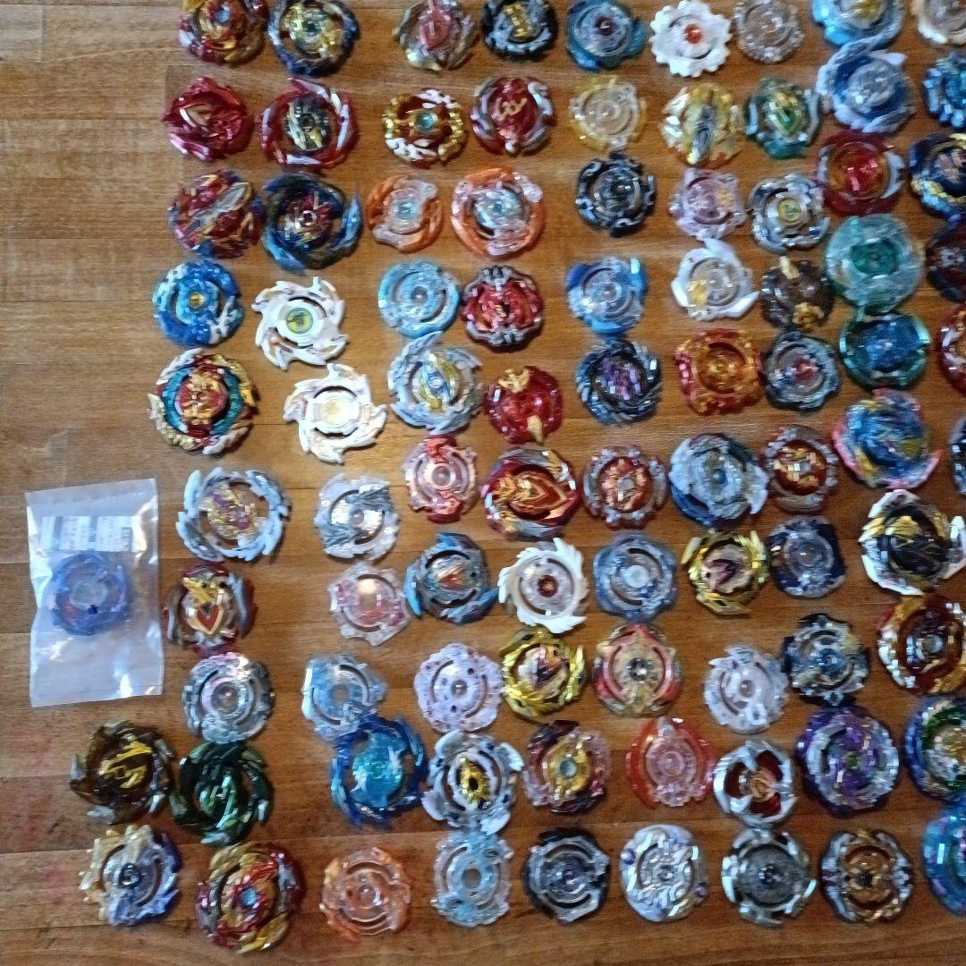 みな様。ベイブレードバースト卒業セット