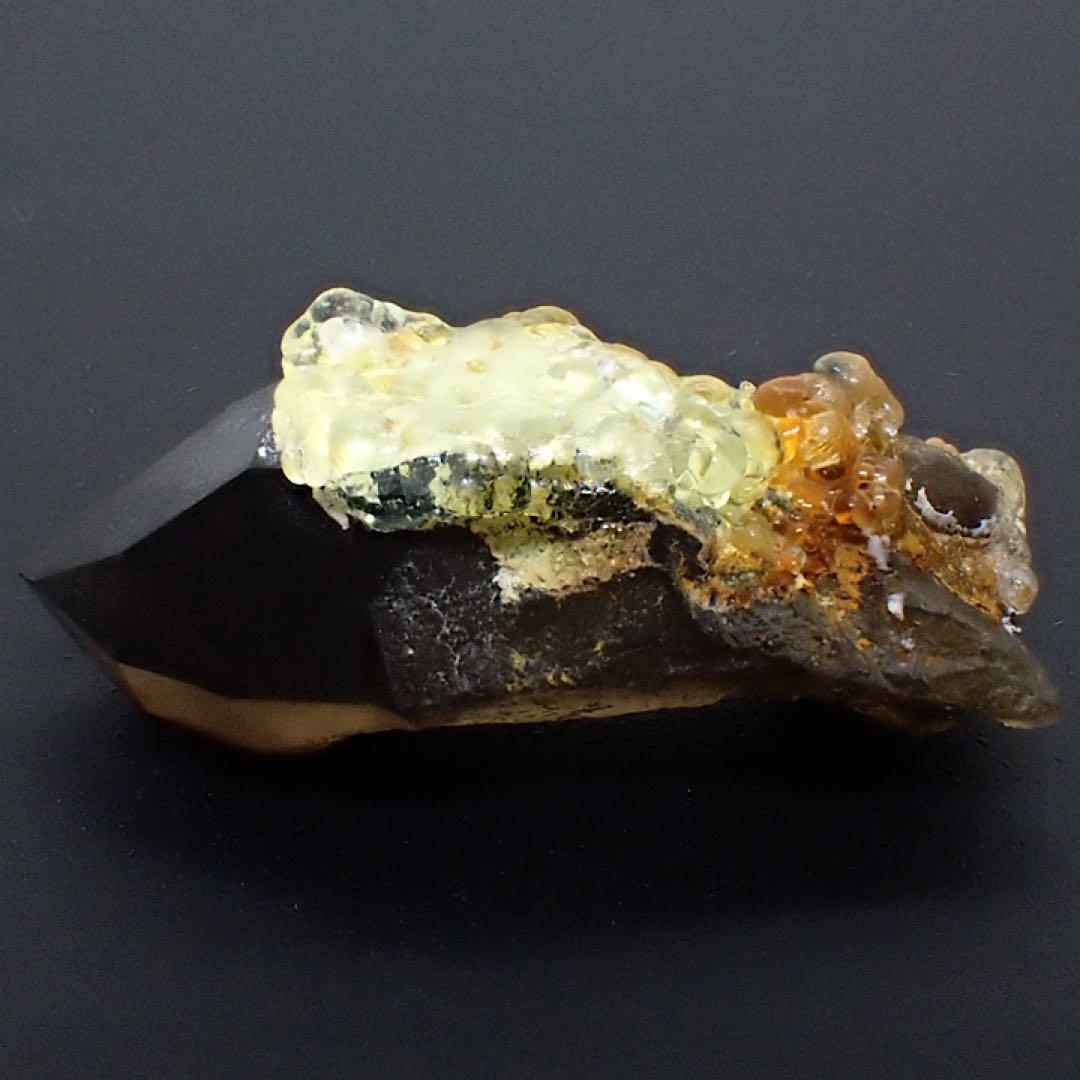 【ナミビア/エロンゴ産】スモーキークォーツ＆ハイアライトオパール