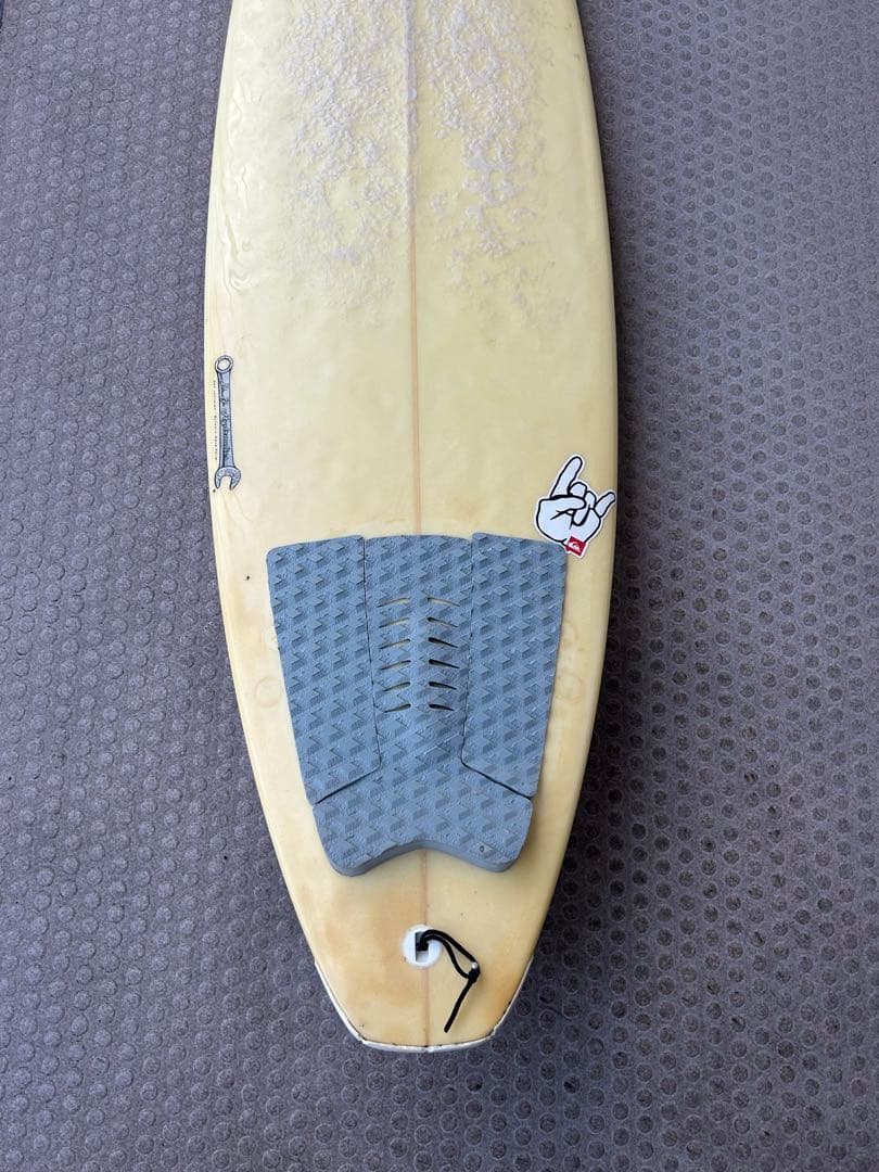 SMAC ショートボード アイボリー 6.2