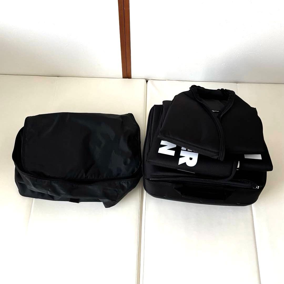 MASTER BUNNY EDITION キャスター付き折り畳みトラベルケース