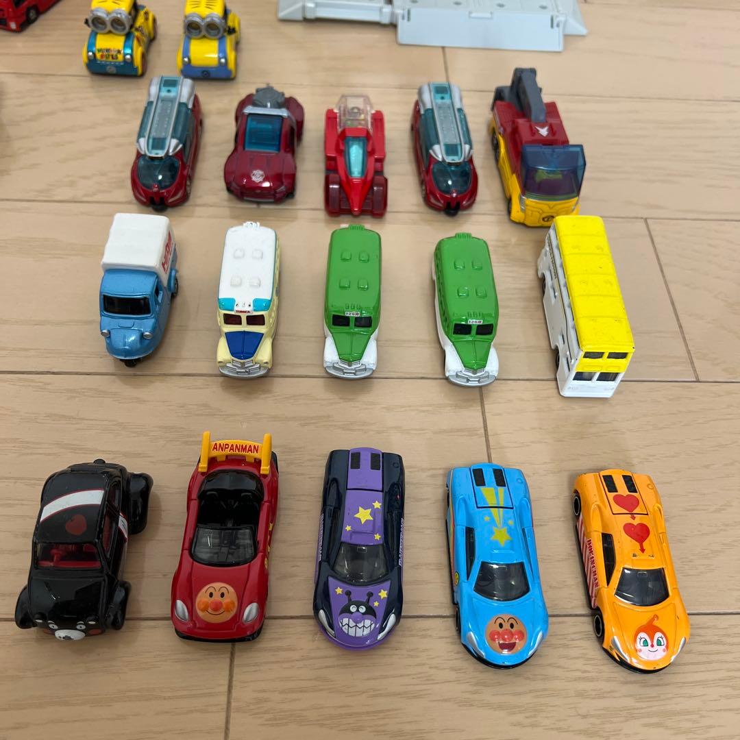 トミカ　ミニカー　トミカタウン　ビルドシティ　セブンイレブン　まとめ売り