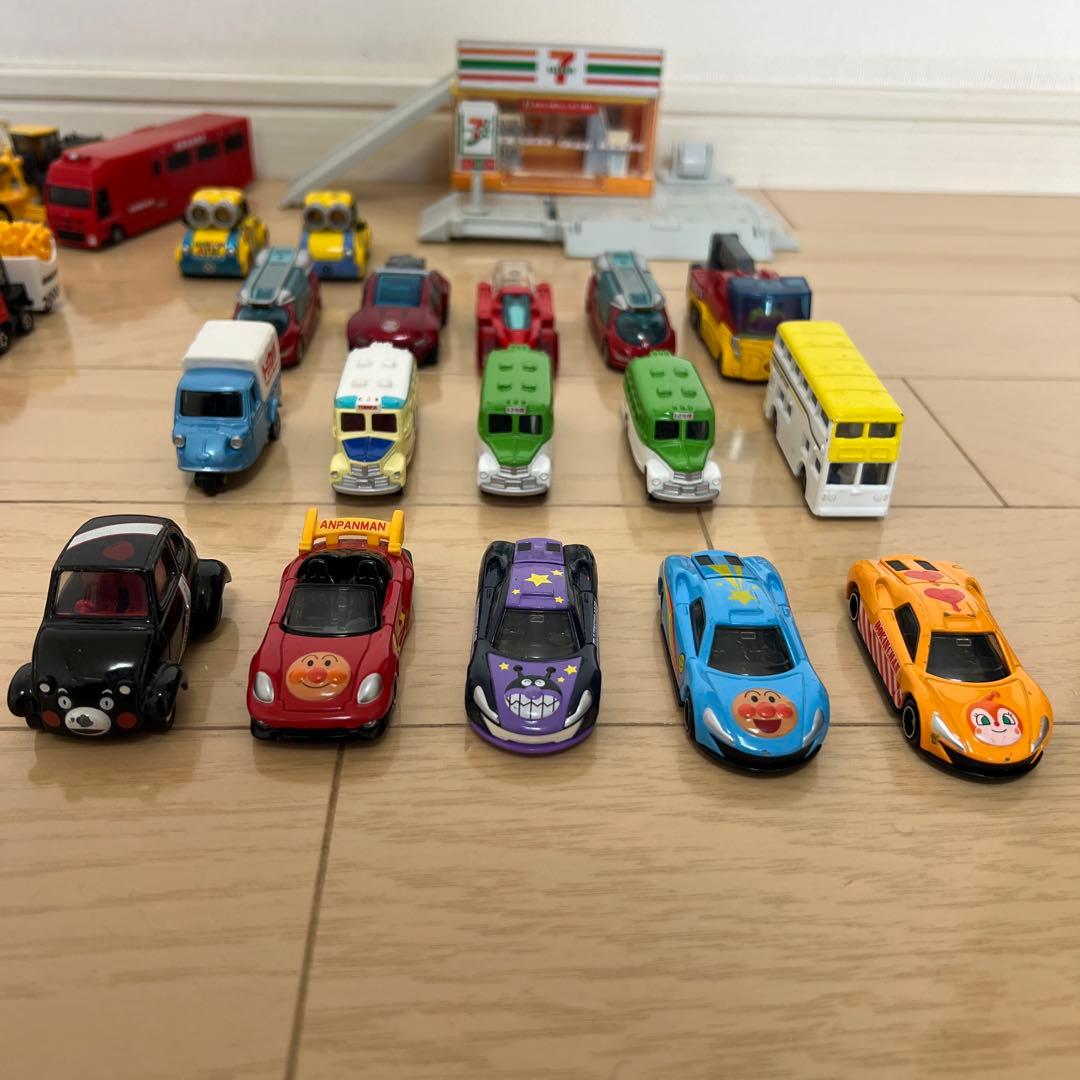 トミカ　ミニカー　トミカタウン　ビルドシティ　セブンイレブン　まとめ売り