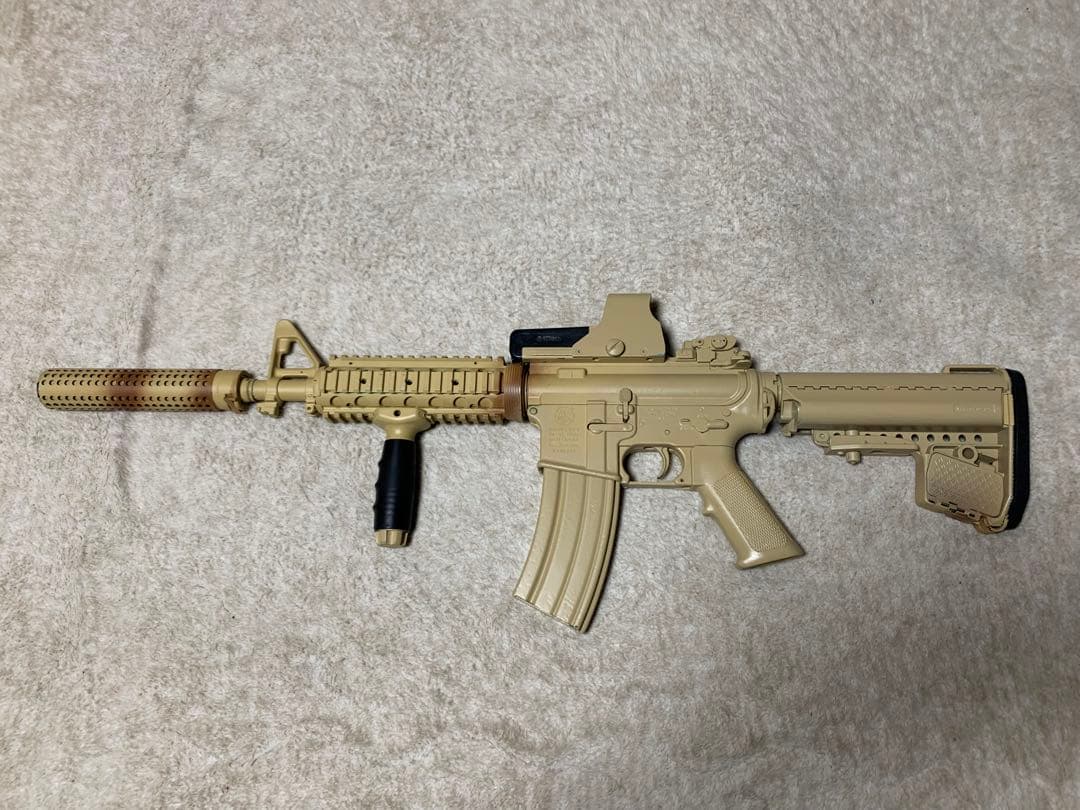 東京マルイ 次世代電動ガン M4A1 CQB-R カスタム付 属品多数
