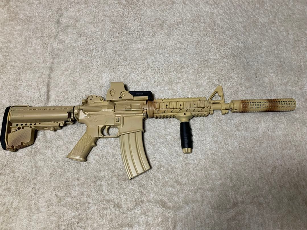 東京マルイ 次世代電動ガン M4A1 CQB-R カスタム付 属品多数